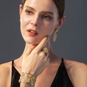 Meet your Posher, Ying